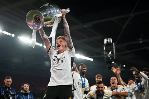 نحو الدرجة الثالثة.. ريال مدريد يتخلص من تميمة حظ أنشيلوتي